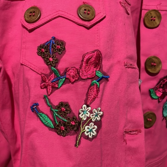 Hot pink short jacket with hand sewn flowers - Picture 2 of 3